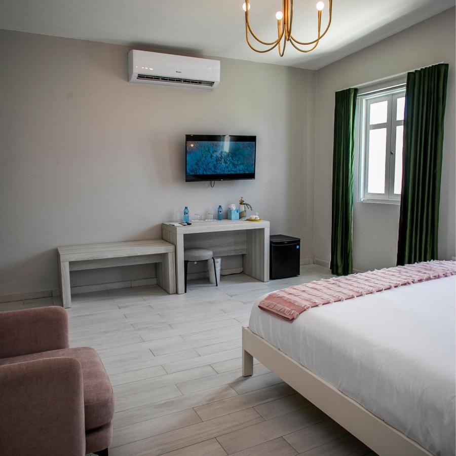 ทรอปิกา บีช โฮเต็ล Hotel ซานฮวน ภายนอก รูปภาพ